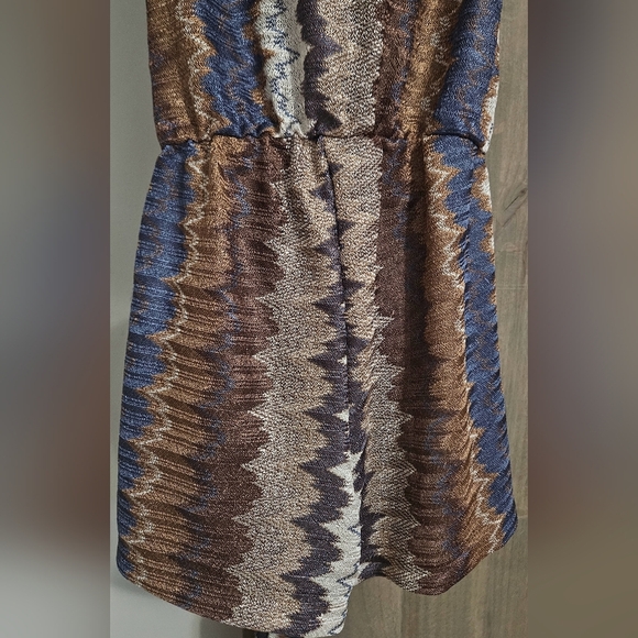 KARINA GRIMALDI Metallic zigzag strapless romper tie front. Size Small - Picture 6 of 13